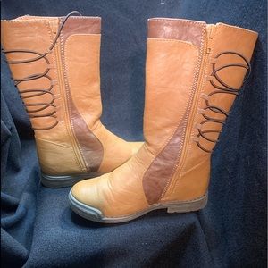 Girls boots